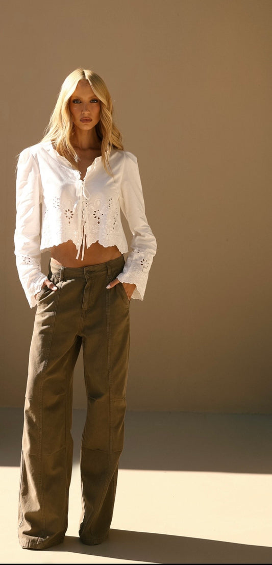 CALÇA WIDE LEG RECORTES