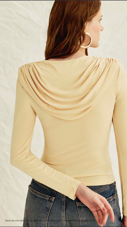 BLUSA DECOTE DEGAGÊ MALHA