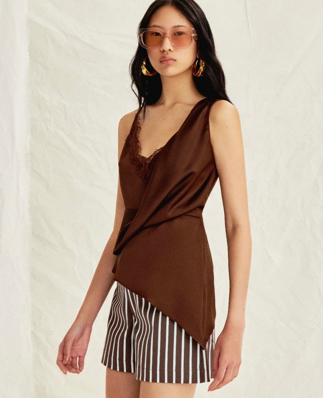 BLUSA CETIM COM RENDA