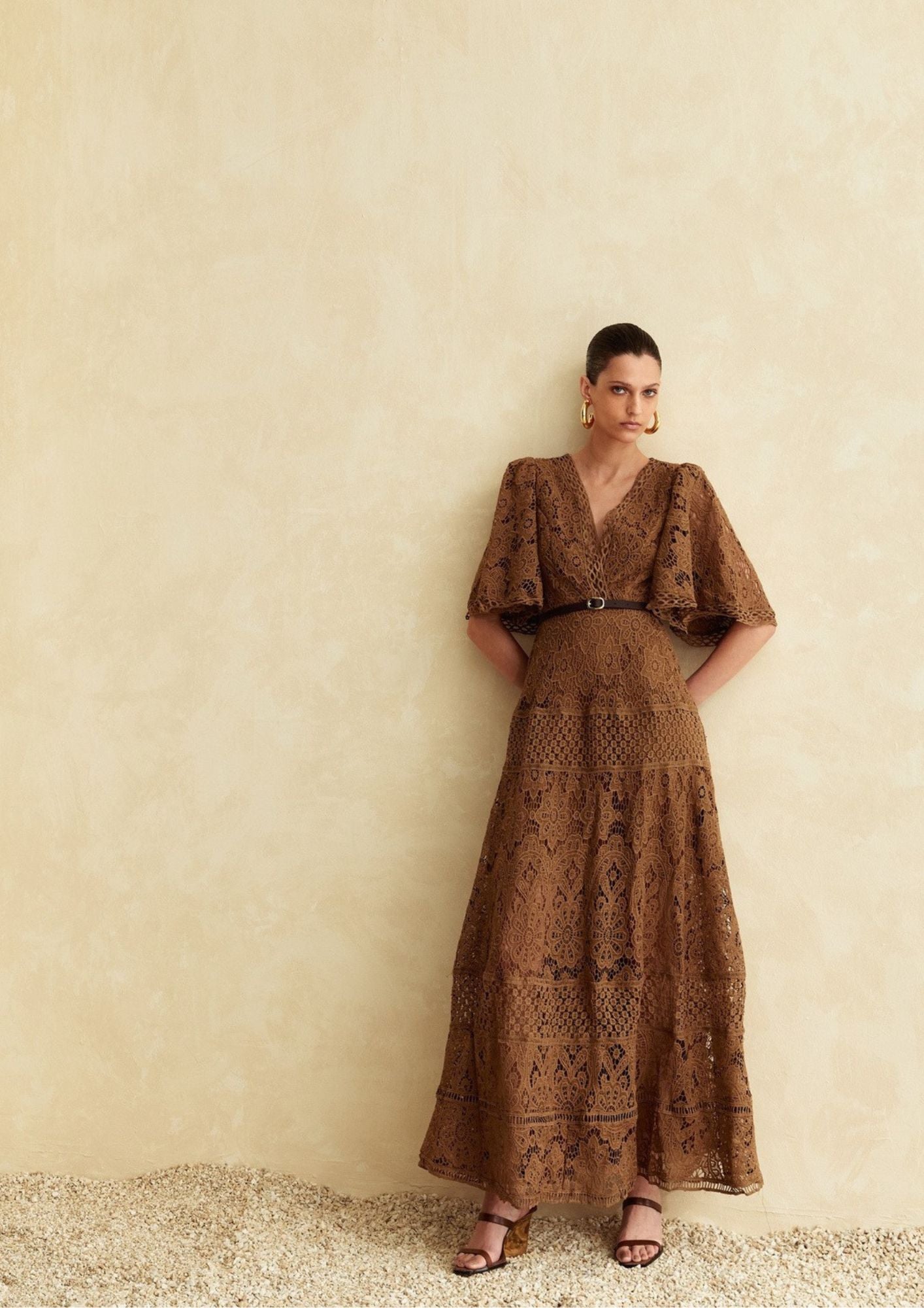 VESTIDO COM CINTO