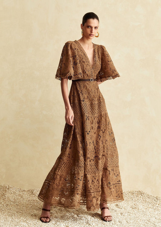 VESTIDO COM CINTO